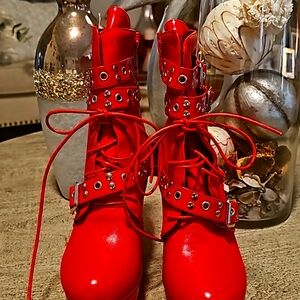 Red 🍒 Cherry Platform boots!❤️